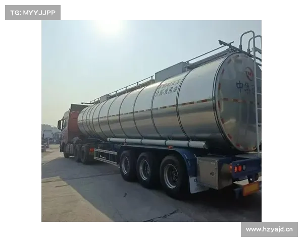 中集·陕汽发布新款液罐车,引领“产品+服务”一体化 中集·陕汽发布新款液罐车,引领“产品+服务”一体化